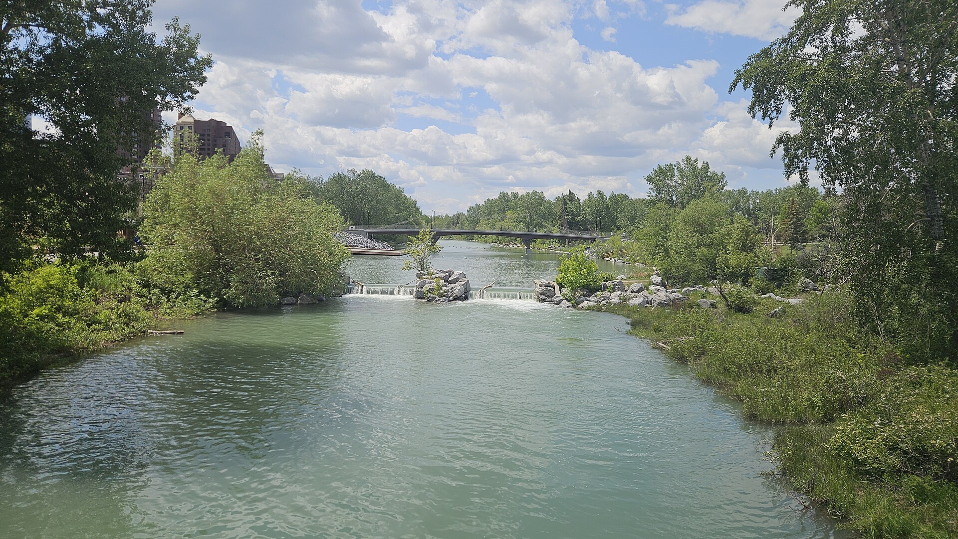 Lagoon and greenery in Prince’s Island Park