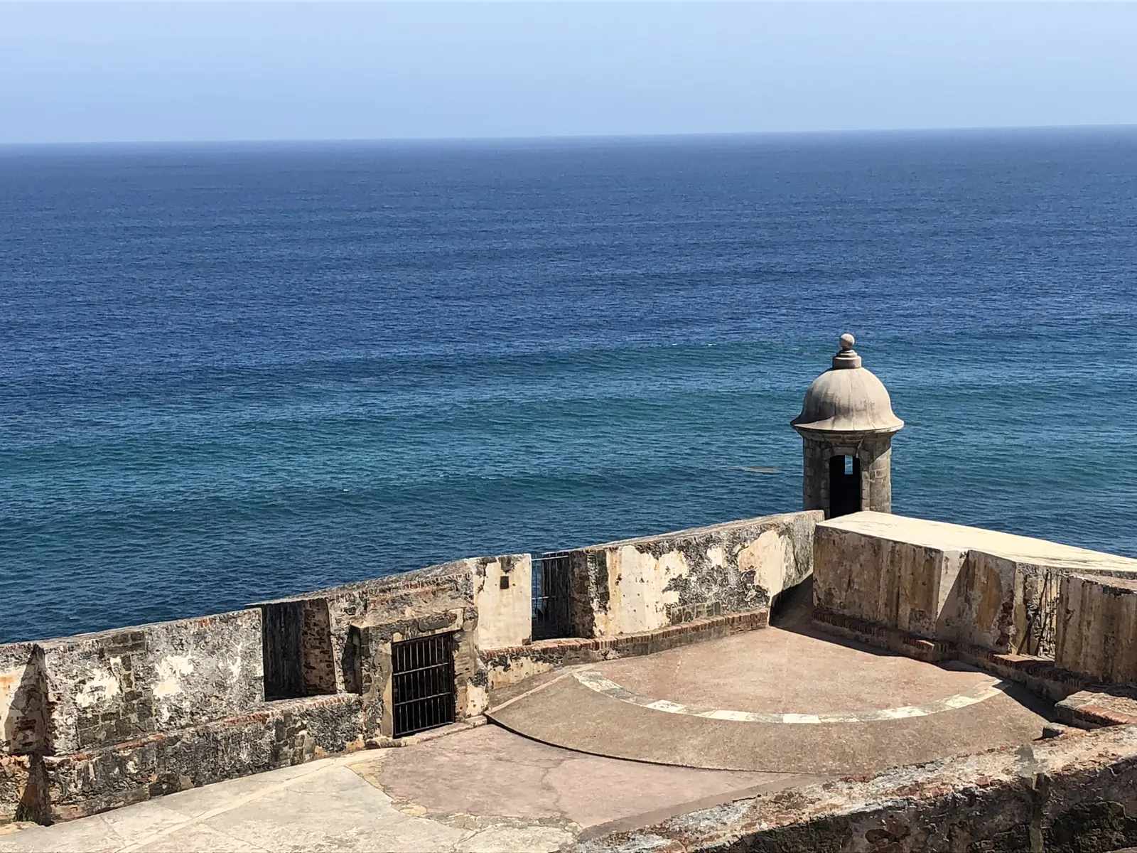 El Morro sentry box and fortress walls above the Atlantic