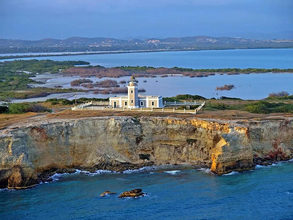 Los Morrillos Lighthouse · Cabo Rojo — Faro de Los Morrillos